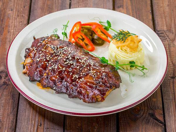 Шерлок Холмс - Свиные ребрышки с картофельным пюре