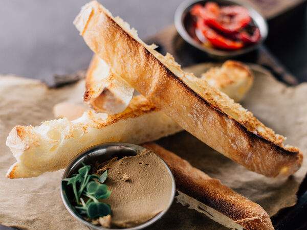 Китчен - Паштет из куриной печени с фирменными вялеными томатами