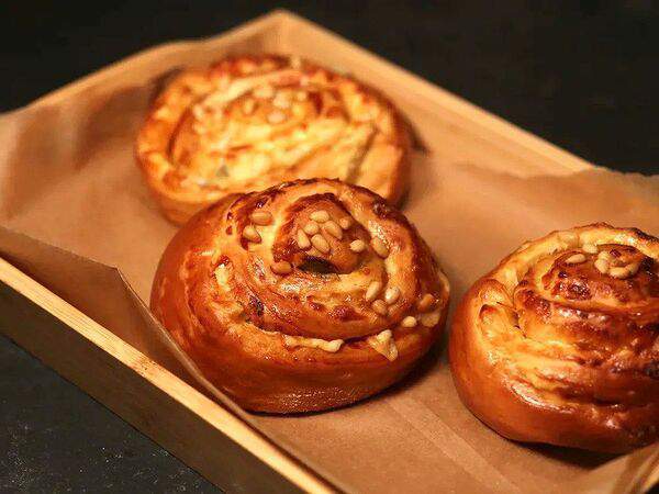 Между нами булочками - Булочка Три сыра