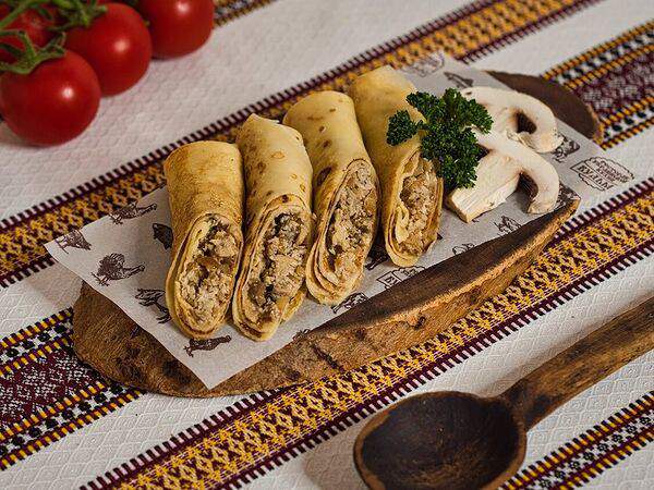 Будьмо - Блины с курицей и грибами
