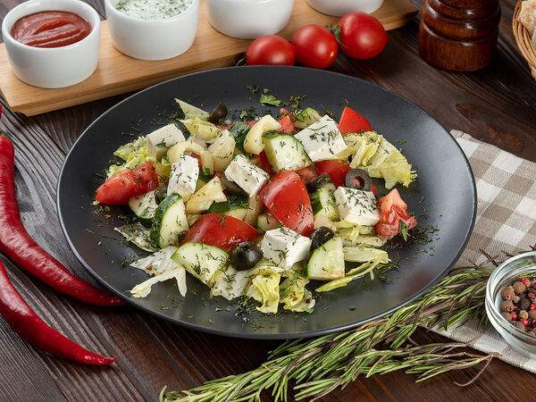 Мясной ресторан Beef & Fire - Салат Греческий