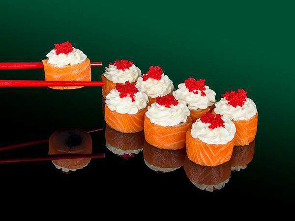 Sabai Bar - Ролл Филадельфия люкс