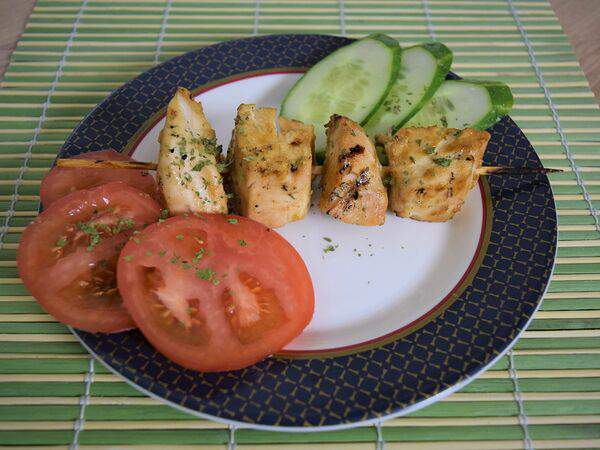 Быстро и вкусно - Шашлычок из курицы на шпажке