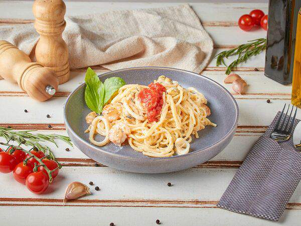 Yoshi Sushi & Mulino Pizza - Паста с Морепродуктами