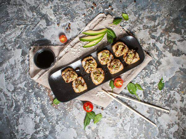 KUNAK HOUSE Халяль - Угорь и авокадо в кляре