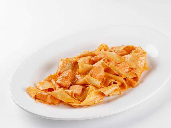 La Bistecca - Паппарделле Аль Сальмоне