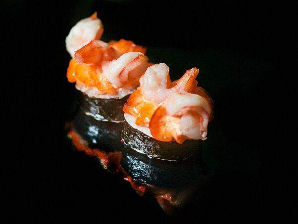 Sushimen - Ролл запеченный премиум креветка