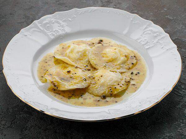 Ресторан Каре - Равиоли с черным трюфелем