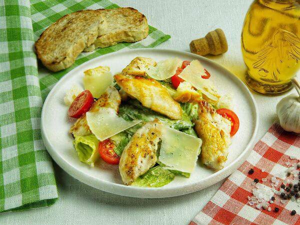 Burrata - Цезарь с курицей