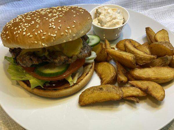 Трактир Мистер Бочкин - Бургер Острый