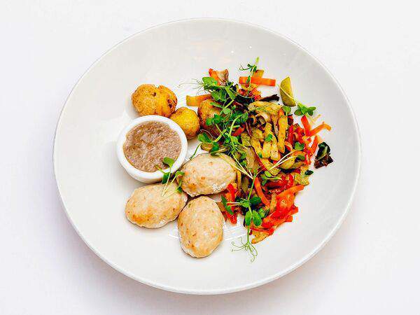 АндерСон - Котлеты из индейки с цукини, грибами и зеленью