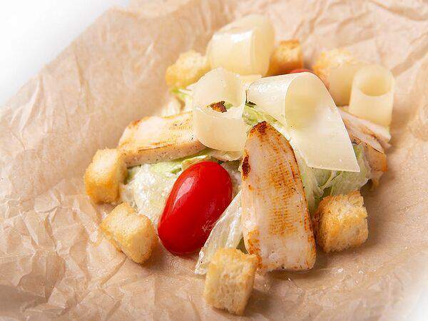 Пицца экспресс 777999 - Салат Цезарь с куриной грудкой