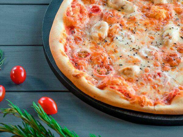 Атмосфера - Пицца Маргарита с курицей