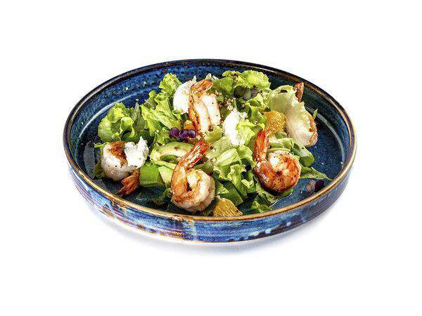 Веранда - Салат с тигровой креветкой и авокадо