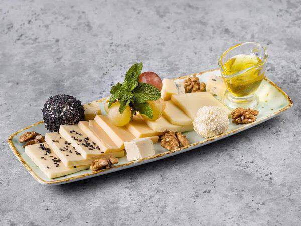 Хан Булак - Сырное ассорти