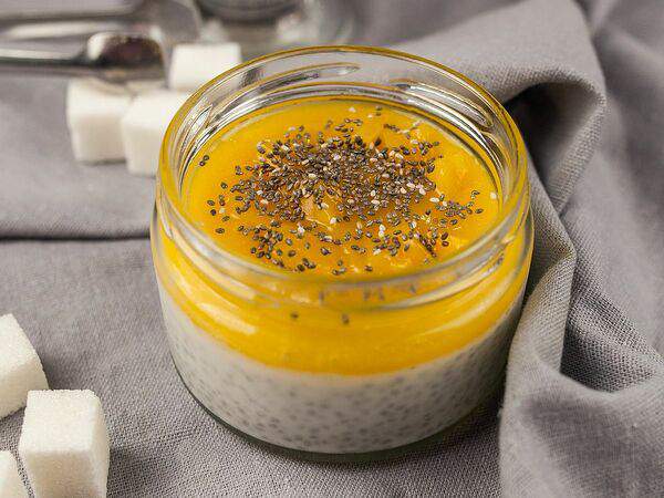 Хлебные истории - Кокосовый пудинг с семенами Чиа и тропическим соусом