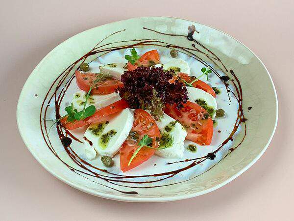 Food-n-Wood - Капрезе с домашним Песто