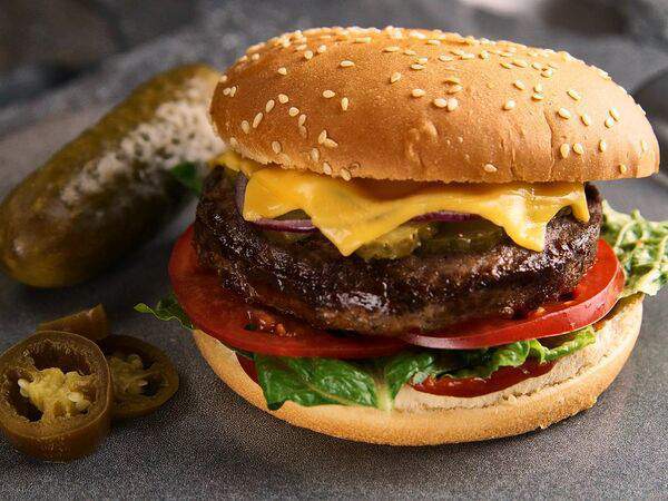 Lava Grill - Бургер с розовыми томатами