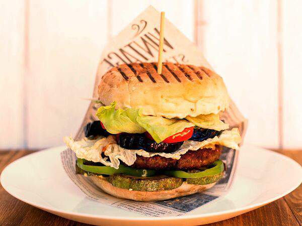 Харе Кришна Боб Культ vegan - Грильбургер Италия прасад