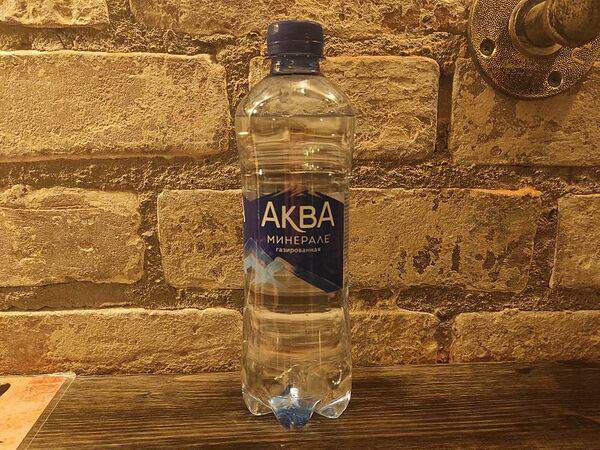 Underground - Вода Aqua Minerale газированная