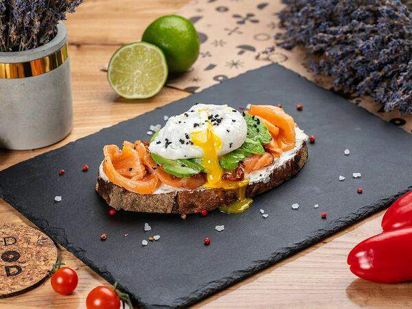 Redwood - Брускетта с лососем