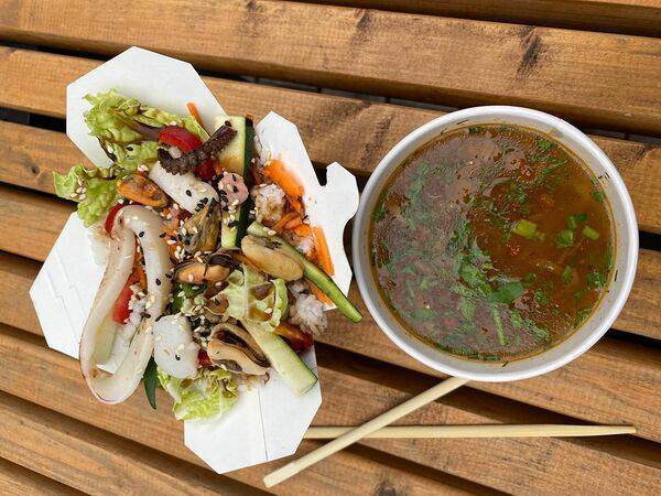 Ostrowok Азии - Суп Азиатский с лапшой и Wok рис басмати с морепродуктами в устричном соусе