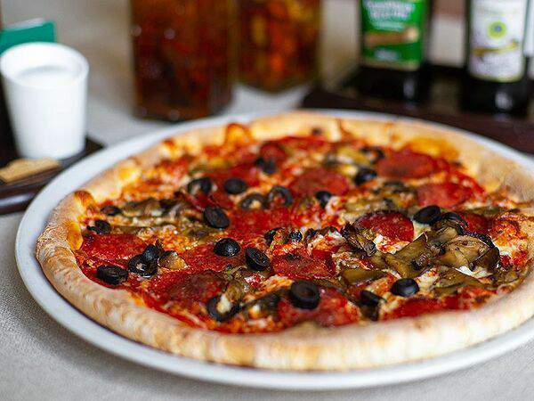 Basilico - Пицца Капричоза