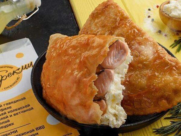 Чебурекми - Чебурек с красной рыбой