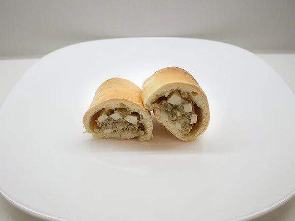 Маджента - Пирожок с капустой и яйцом