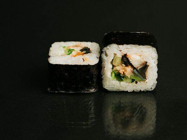 Wasabi - Ролл с угрем