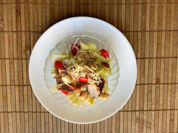 Кафе Мария - Салат Цезарь