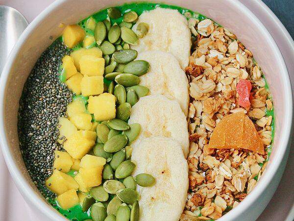 2A Concept. Coffee, Cake & Shop - Смузи боул Спирулина