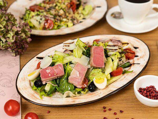 Theo - Салат Нисуаз с тунцом