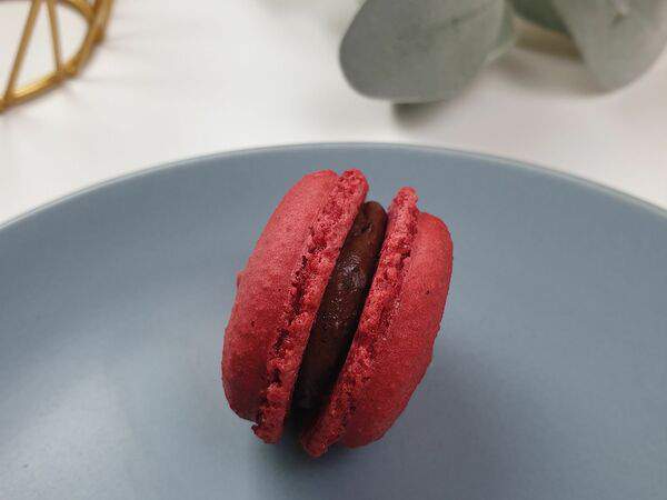 Тили тесто - Макаронс Вишня Темный шоколад