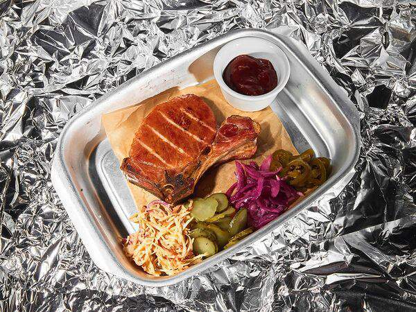 МясоТесто - Свиная корейка на косточке