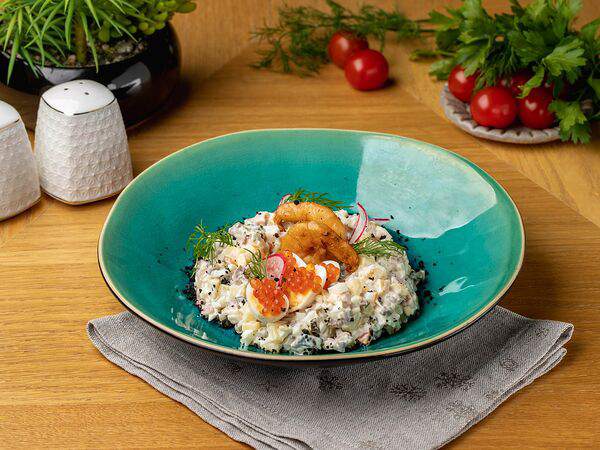 Победа - Фирменный оливье с телячьим языком и копченостями