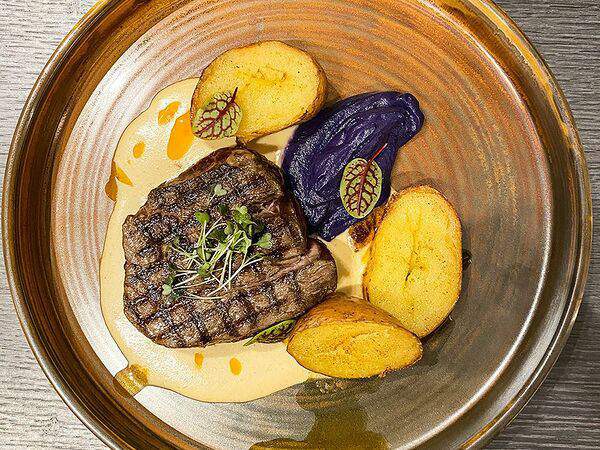 Агата - Филе Миньон с грибным дипом