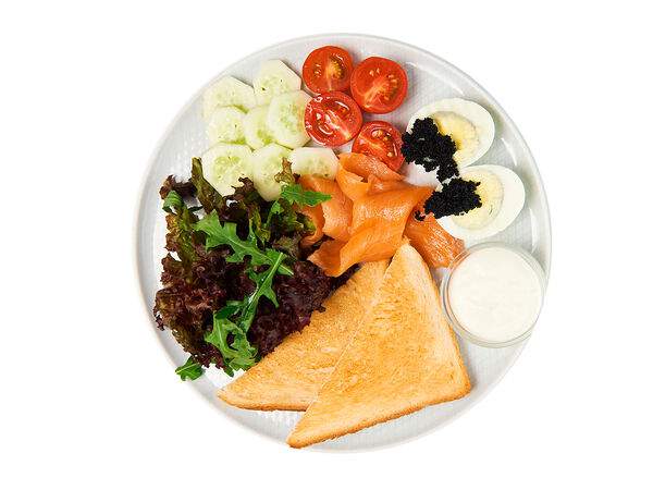 Мандарин - Французский завтрак с лососем, рукколой и тостом