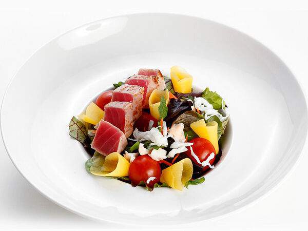 Гриль-бар42 - Салат с тунцом и зеленью