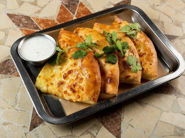 Ezo - Мегрельский нарезан 4 кусочка