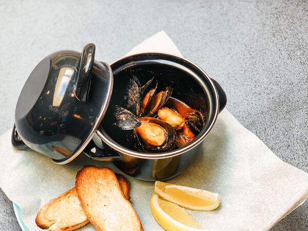 Рестомаркет Китчен - Мидии в сливочно-винном соусе