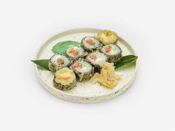 1095 FOOD - Горячий ролл с копченым лососем и красной икрой