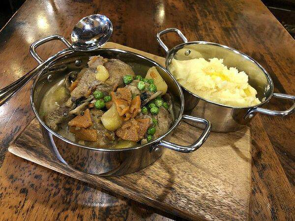 Hamilton's pub - Курочка Андерсонс