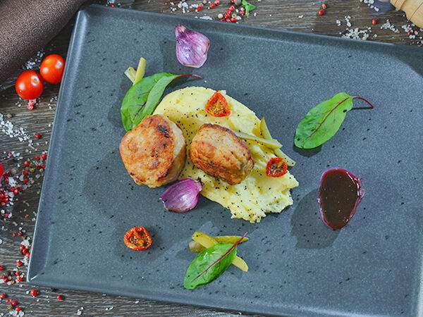 Ресторан Старый Город - Котлеты из кролика с картофельным пюре