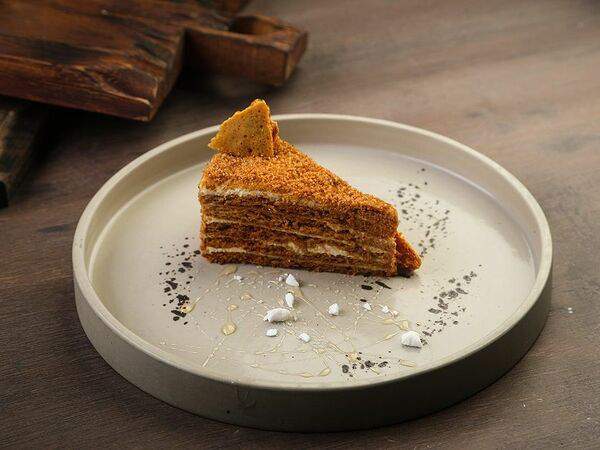 Бургерная №1 - Торт медовый со сметаной