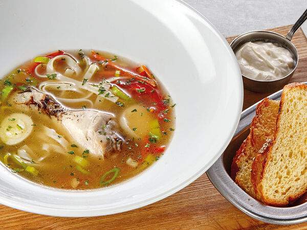 Эй, Джованни! - Куриный суп с феттуччине