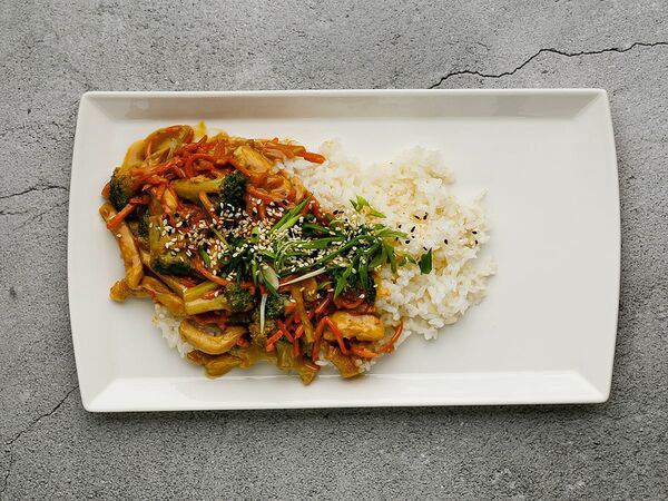 Mr Tako - Курица в сливках с брокколи