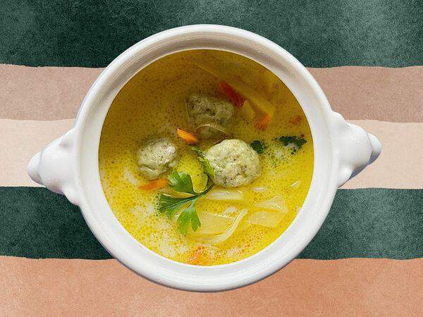 До двери - Сливочный суп с фрикадельками