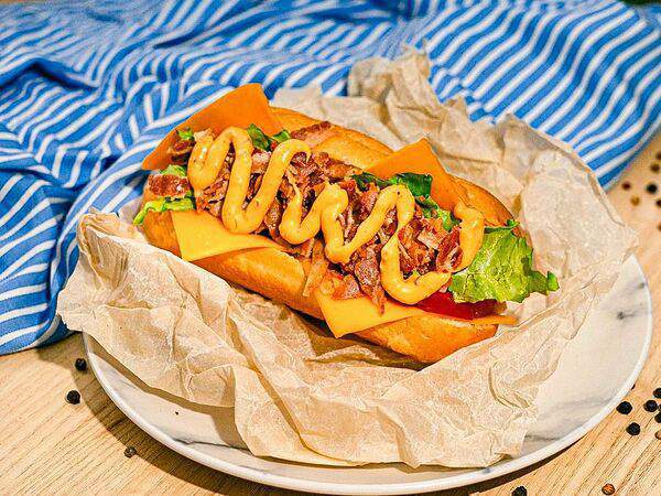 Doгги doggie - Хот-дог Бекон