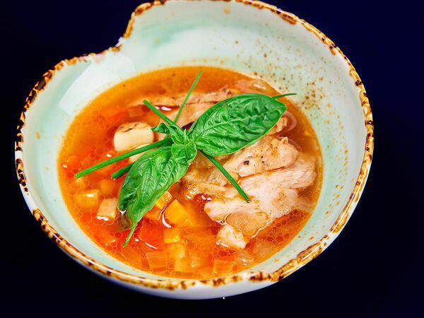 Эндорфин - Минестроне с бедром гриль и соусом песто